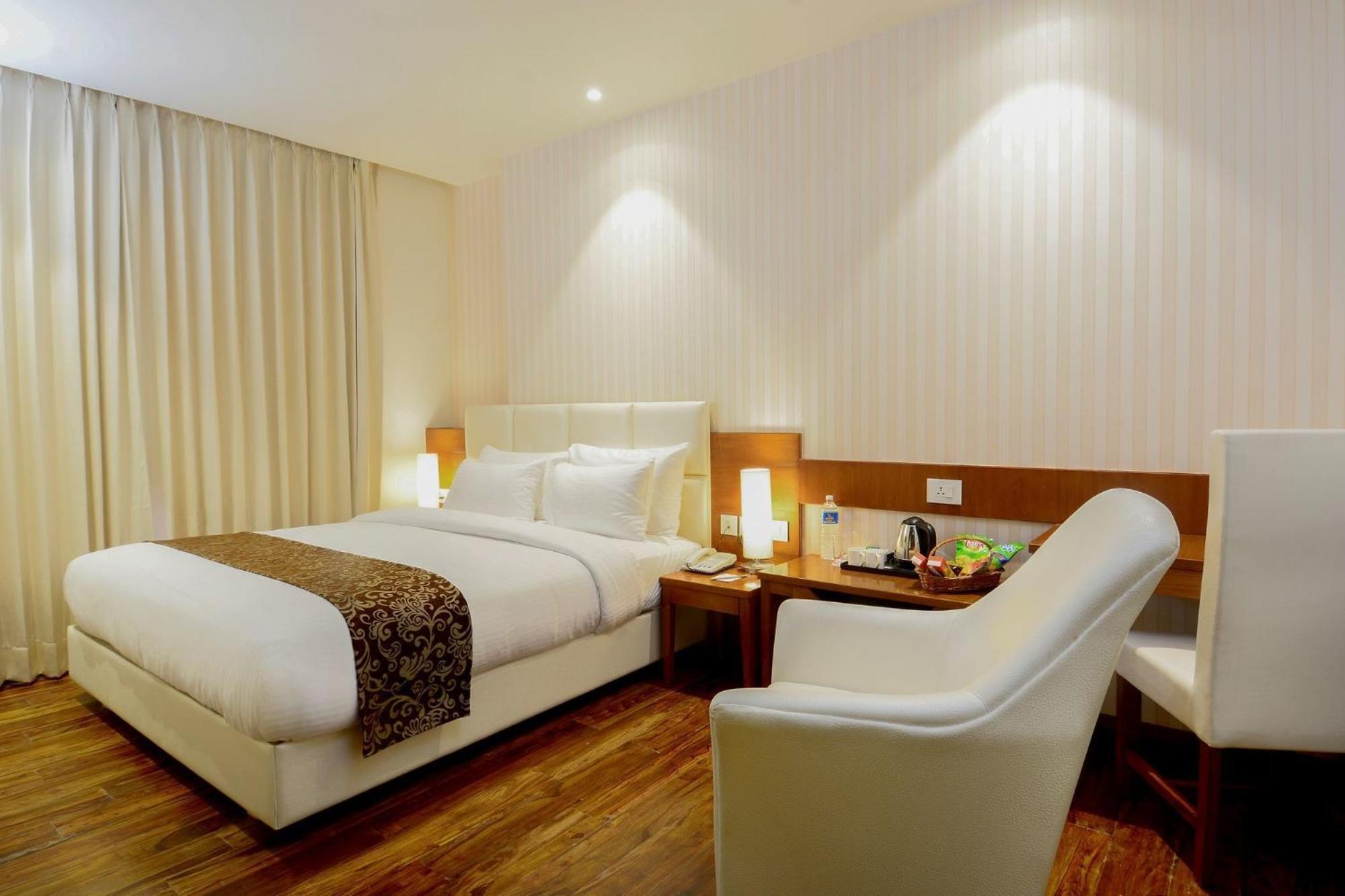 Kyriad Hotel Jaipur By Othpl Exterior foto